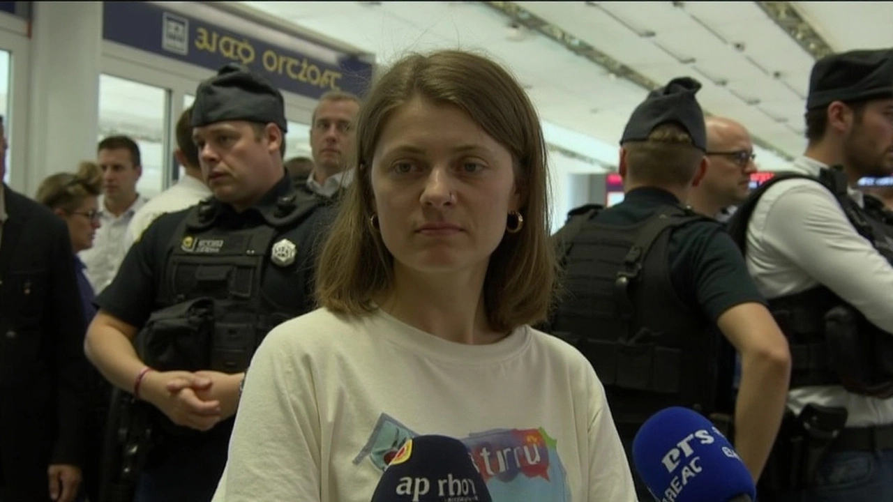 Israel Publishes Photo of Greta Thunberg’s Deportation After Aid Boat Bound for Gaza Seized